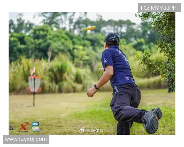 广州飞盘队与成都飞盘队赛后复盘分析双方状态与表现差异